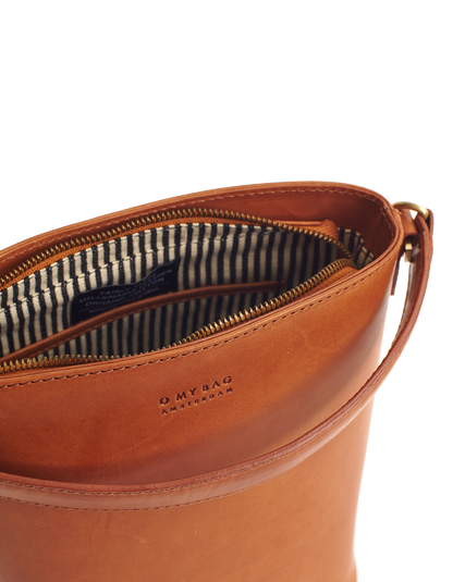 Bobbi Bucket Tas Midi Cognac